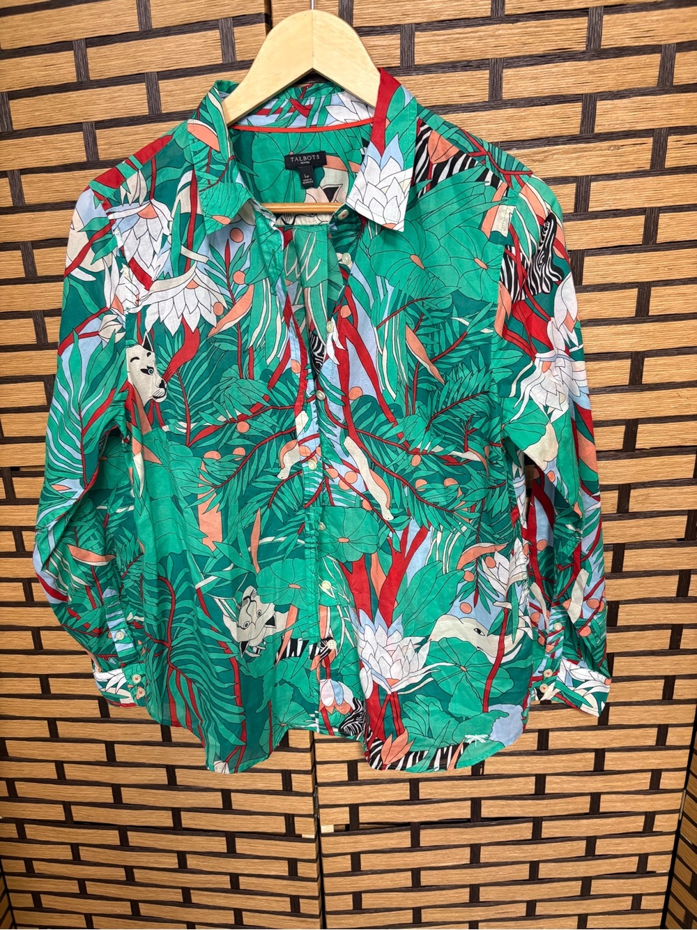 Talbots Green Animal Print Button Down Shirt Size Large Petite